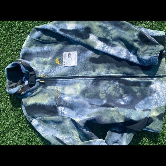 New $100 Tie Dye Polar Fleece s m l - Picture 5 of 13